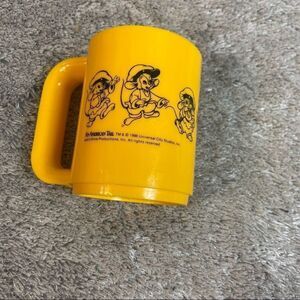 Universal Studios An American Tale plastic mug vintage